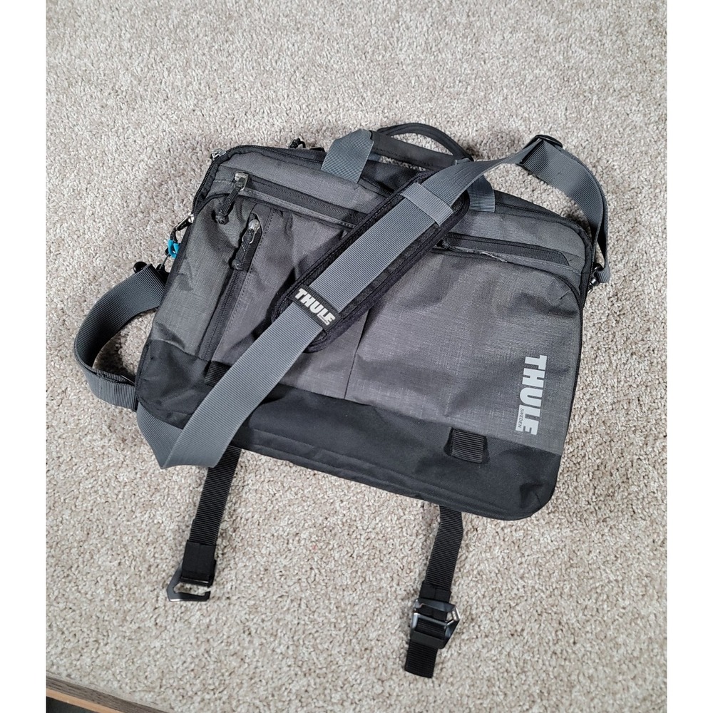Thule Sweden Messenger Bag Padded Transit Work Crossbody Laptop Gray Cargo Strap